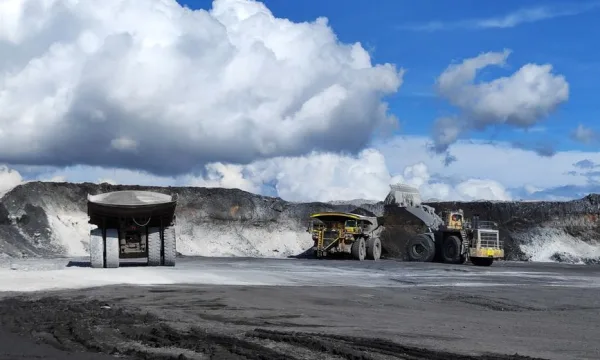 What to Watch for When Buying a Used Rock Truck / Dump Truck?
